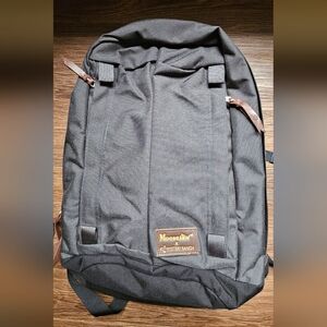 MYSTERYRANCH X MOOSEJAW Steffen Backpack (NEW)